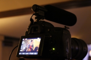 Dietro la telecamera che riprende Beatrice Lomaglio nel suo intervento sullo storytelling